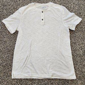 Men's White Apt.9 T.Shirt size M
